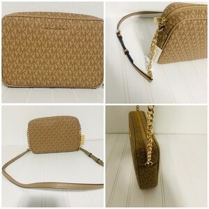 Michael Kors  Logo Jet Set Ballet MD Camera Bag Camel and Brown NWT